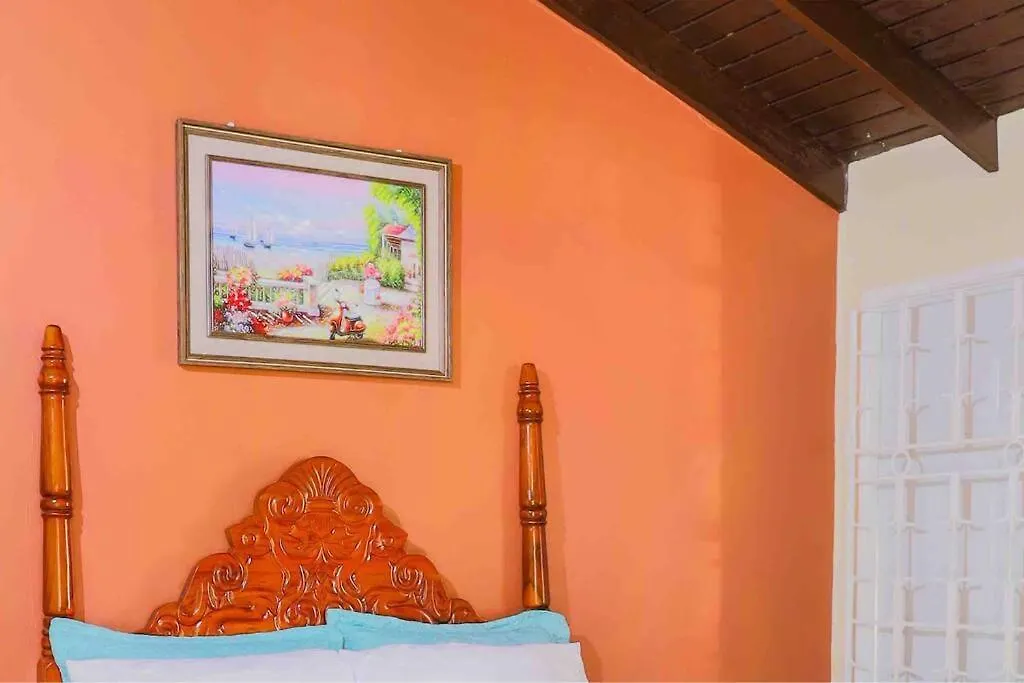 Charming Deluxe 2 Bedroom Home مونتيغو باي 0*,