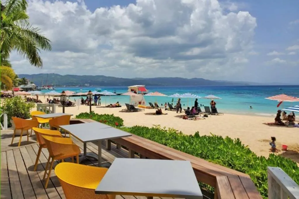 Charming Deluxe 2 Bedroom Home Montego Bay Holiday home